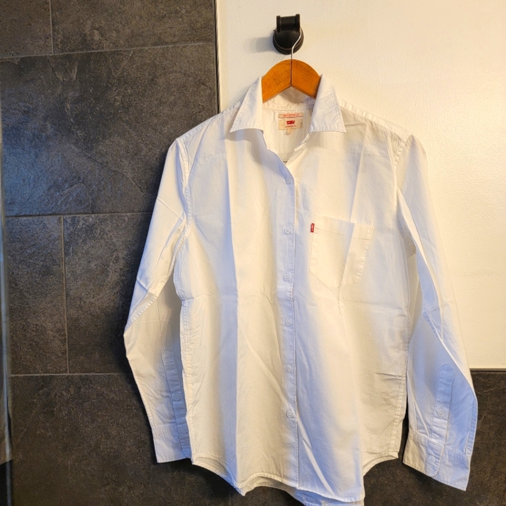 Levi's Boyfriend Fit White Shirt